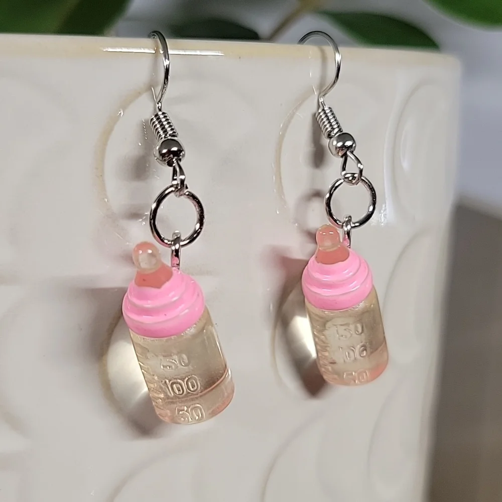 🔥LAST PAIR🔥 Baby Bottle Drop Earrings, pink - Picture 5 of 6